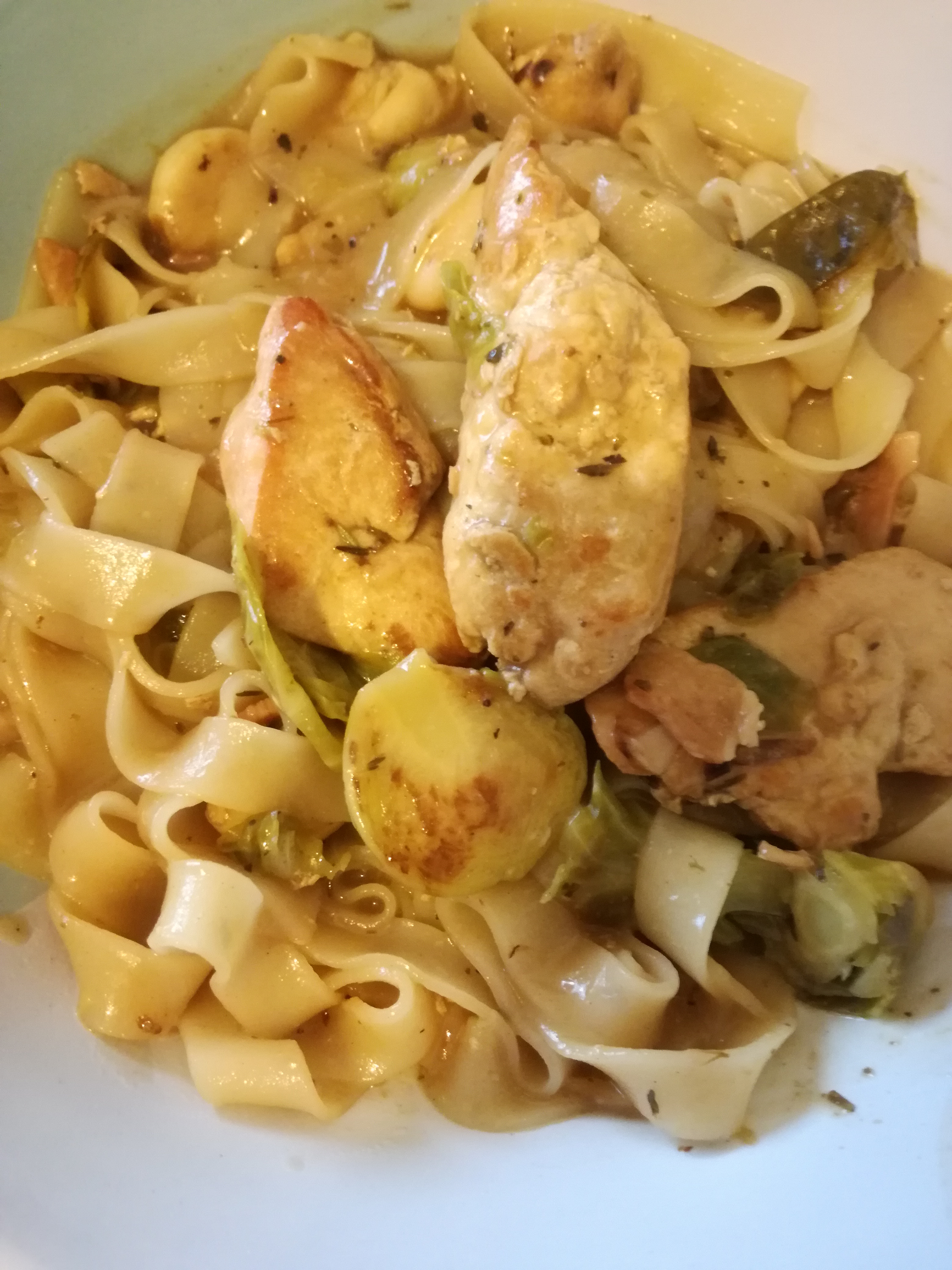 Chicken with 40 cloves of garlic